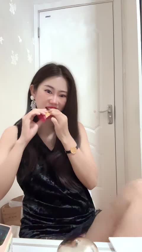 女王-小少妇_2025-05-07_